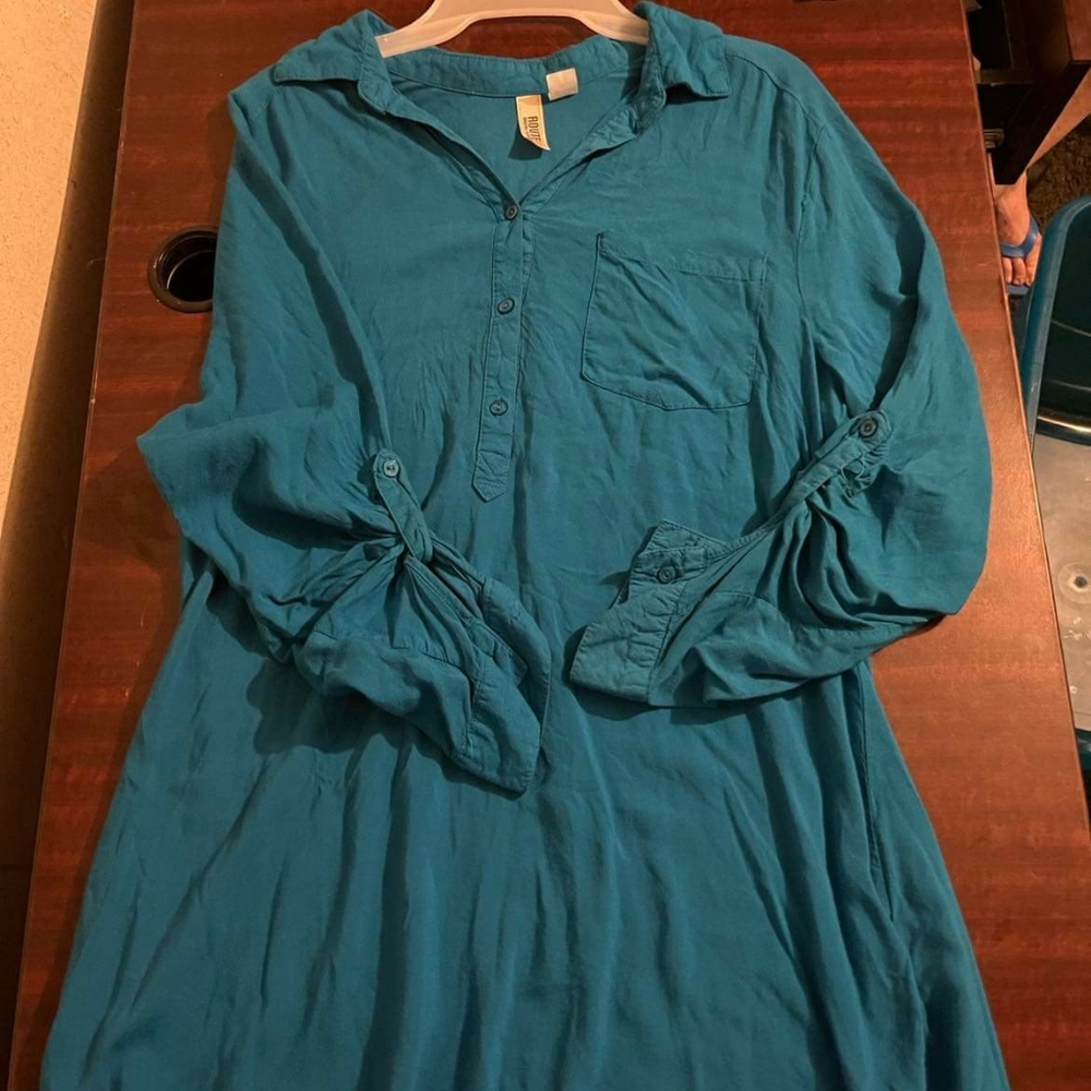 Blue dress